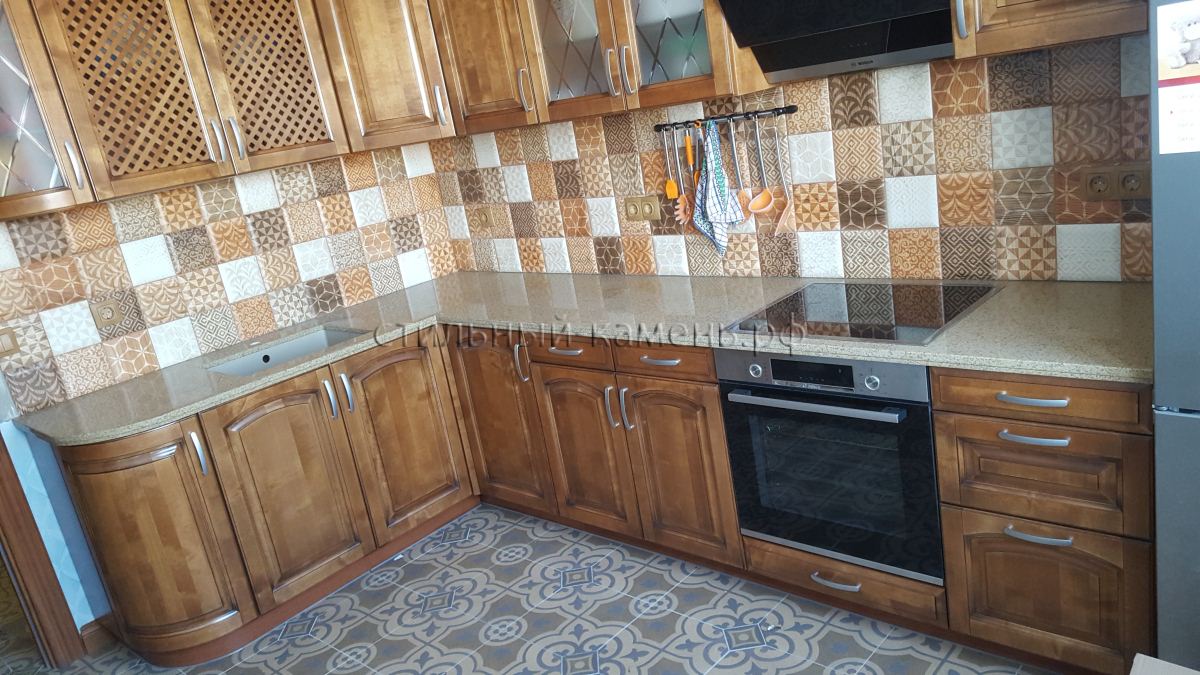 Столешница из натурального кварца
